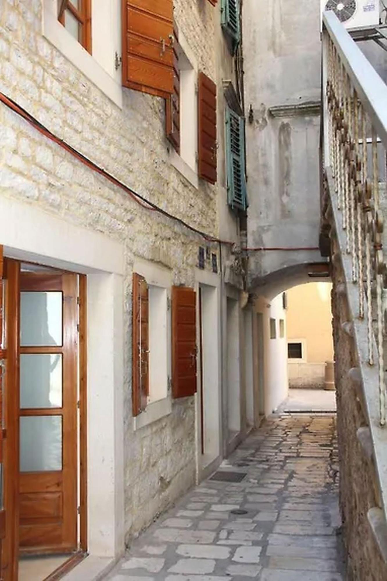 Sunny Rooms And Suites Šibenik Exteriör bild
