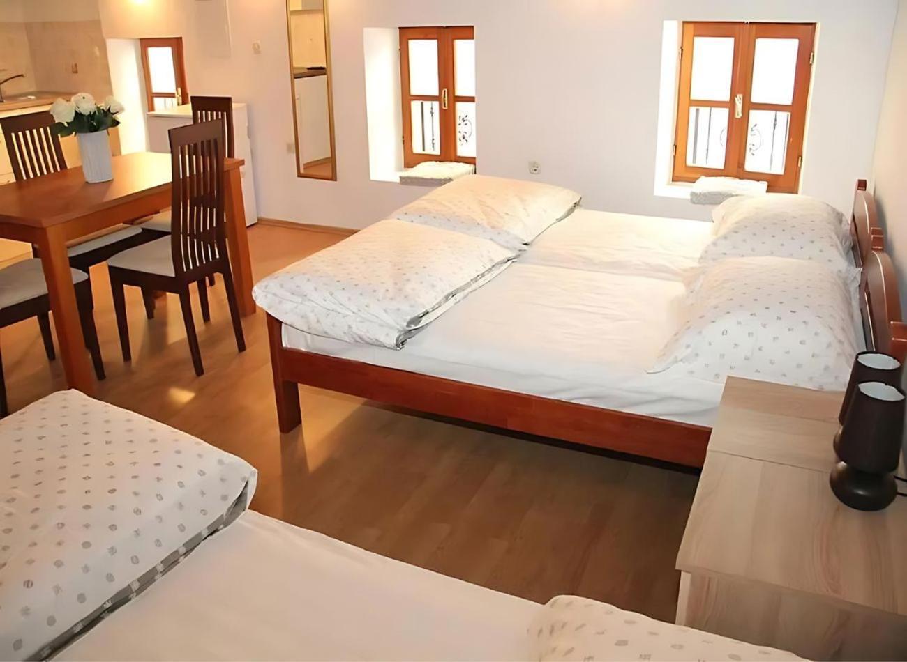 Sunny Rooms And Suites Šibenik Exteriör bild