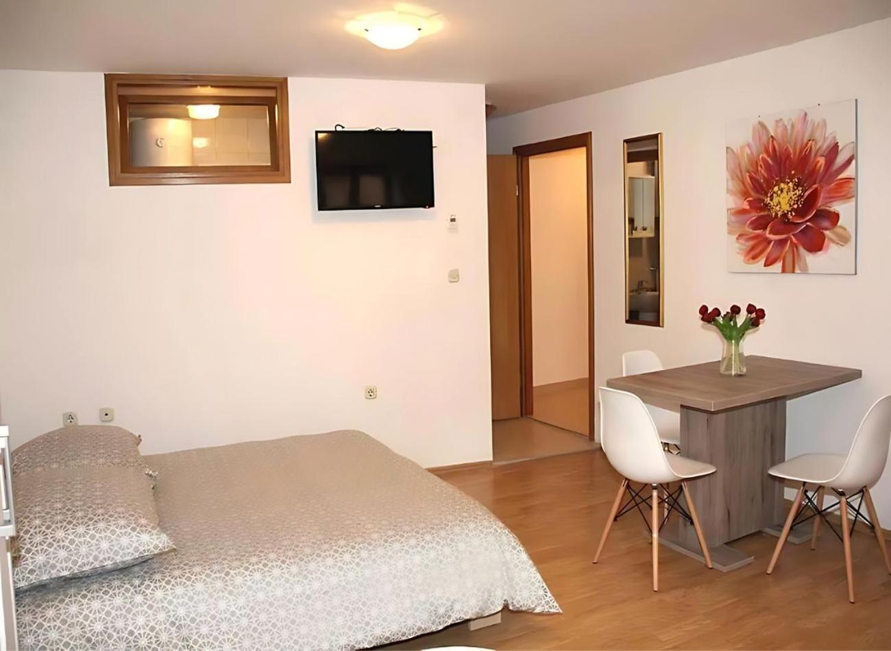 Sunny Rooms And Suites Šibenik Exteriör bild